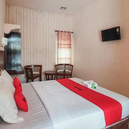 Reddoorz At Pujon Malang Hotel Batu  Buitenkant foto