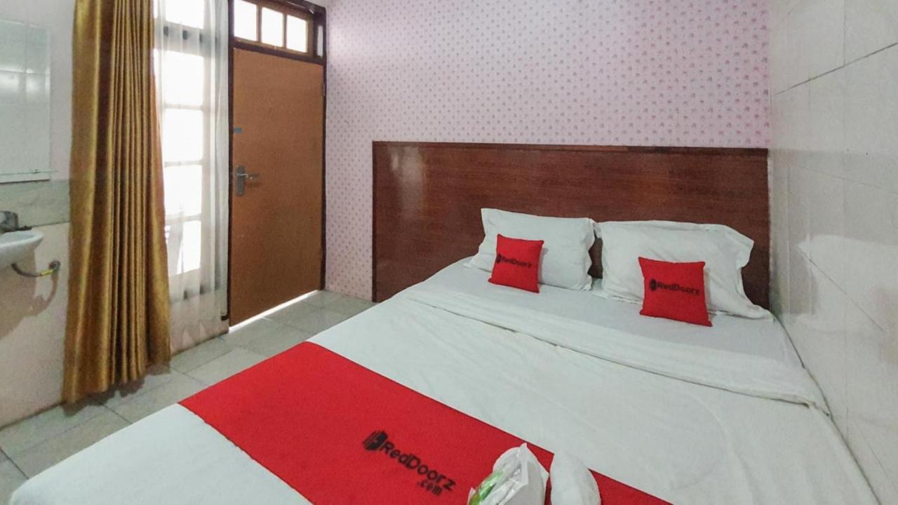 Reddoorz At Pujon Malang Hotel Batu  Buitenkant foto