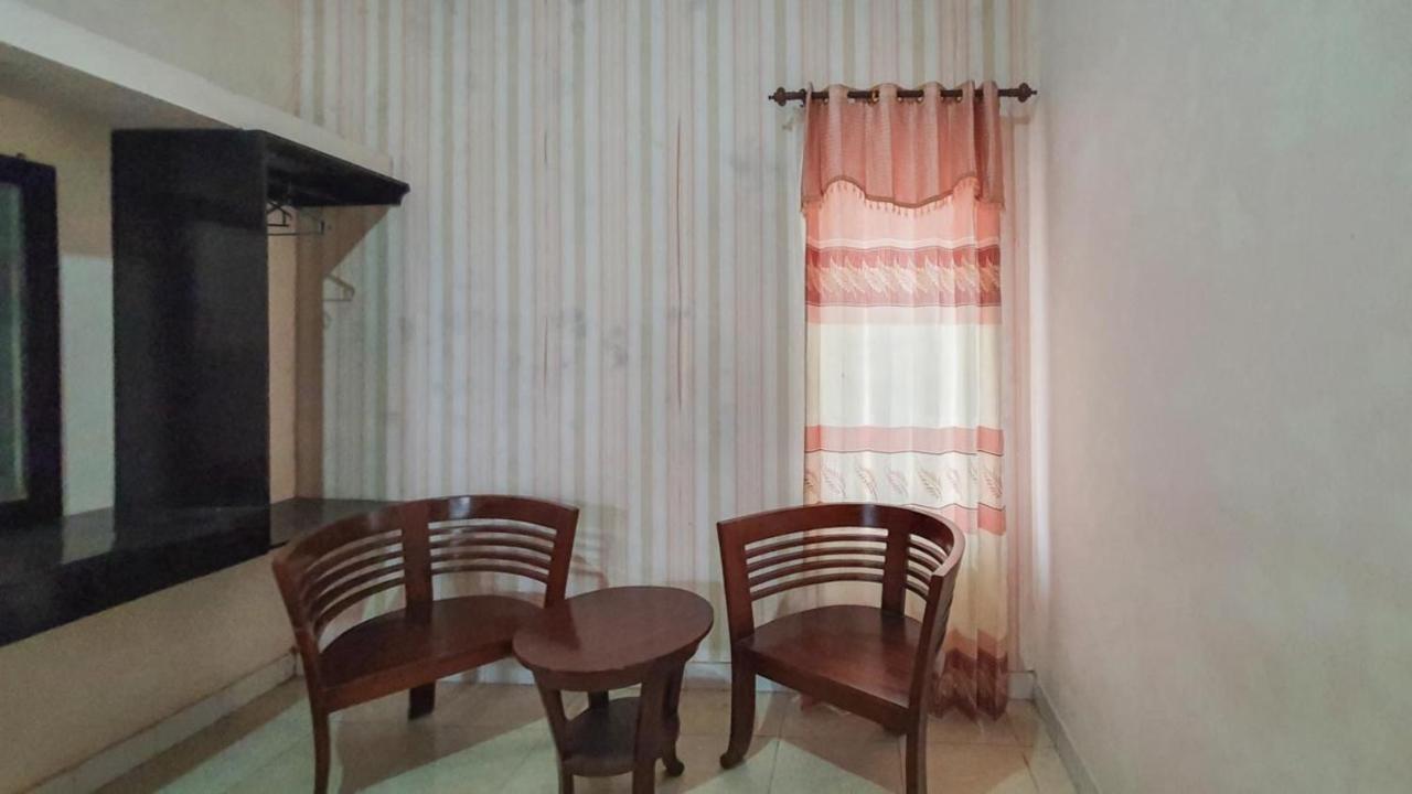 Reddoorz At Pujon Malang Hotel Batu  Buitenkant foto