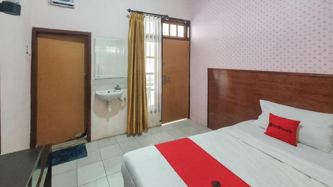 Reddoorz At Pujon Malang Hotel Batu  Buitenkant foto