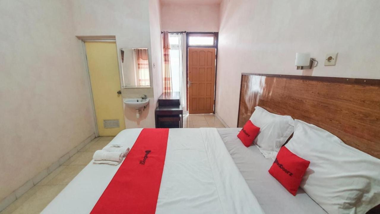 Reddoorz At Pujon Malang Hotel Batu  Buitenkant foto
